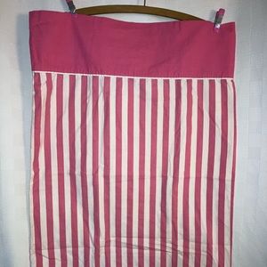 Pair of Pink/White Pillow Cases